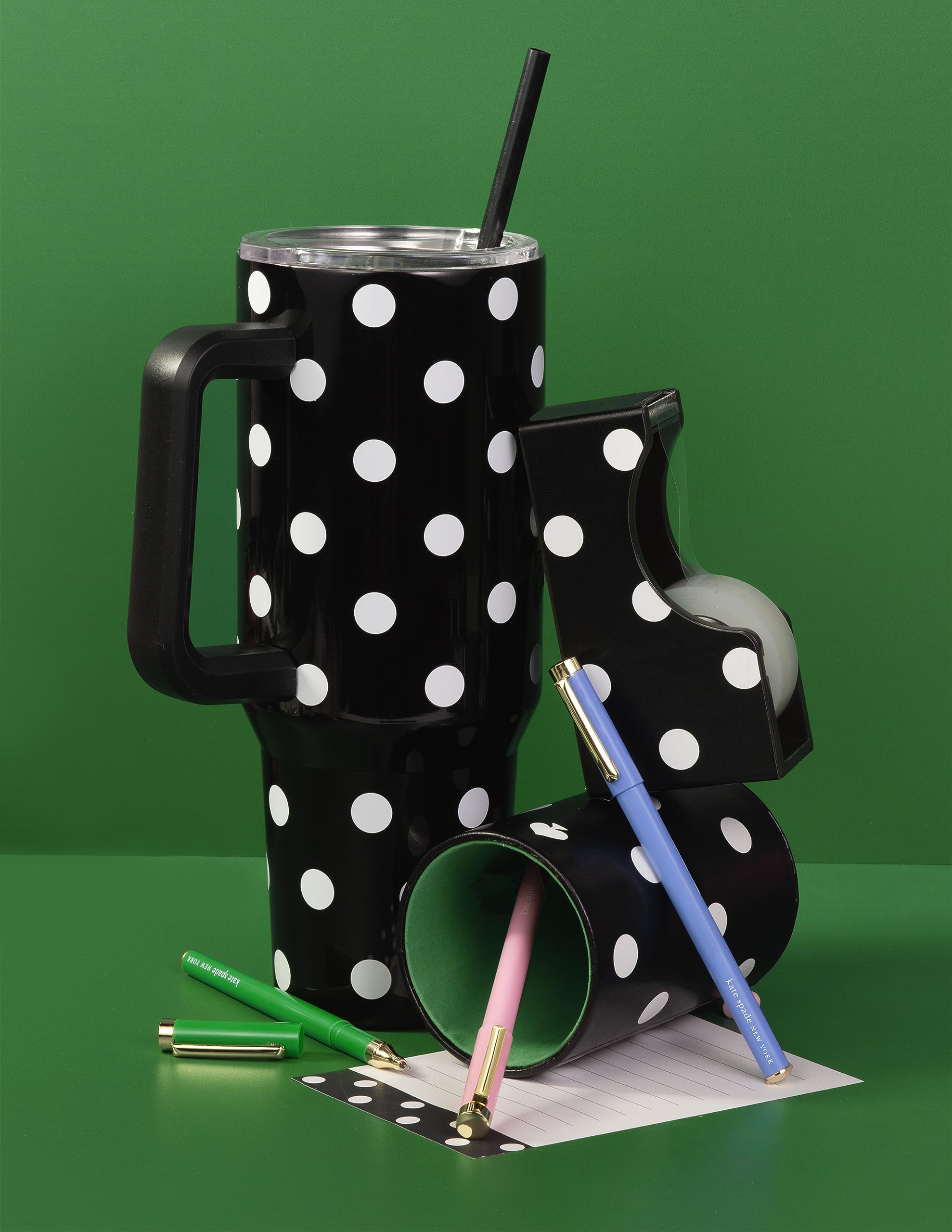 slim-base tumbler fits most cupholders for easy transport