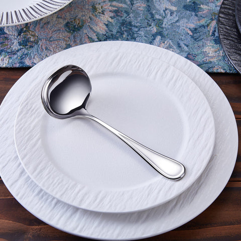 Keawell Verona ergonomic handle ensures comfortable, controlled pouring.