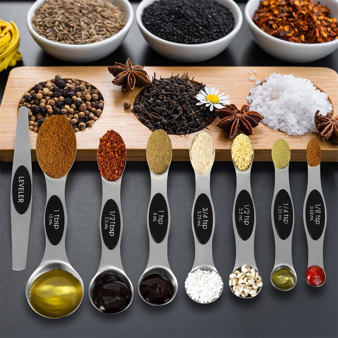 KELOFKO seven magnetic spoons with metric and US marks for easy recipe adaptation.