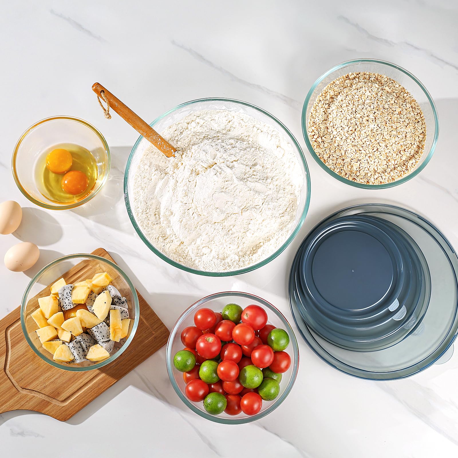 KEMETHY glass mixing bowls 1.7QT with lid, ideal for portions and whisking.
