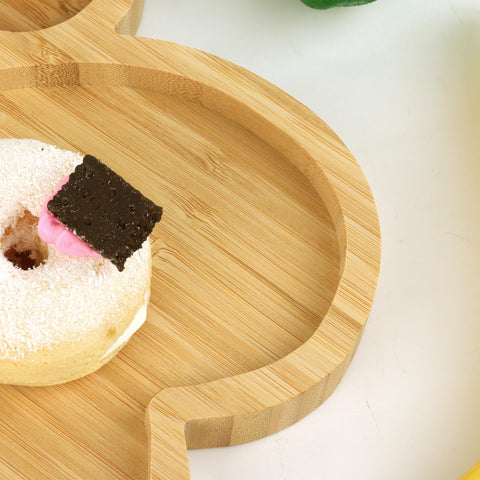 KEPATO paw-shaped serving dish enhances tabletops with playful design.