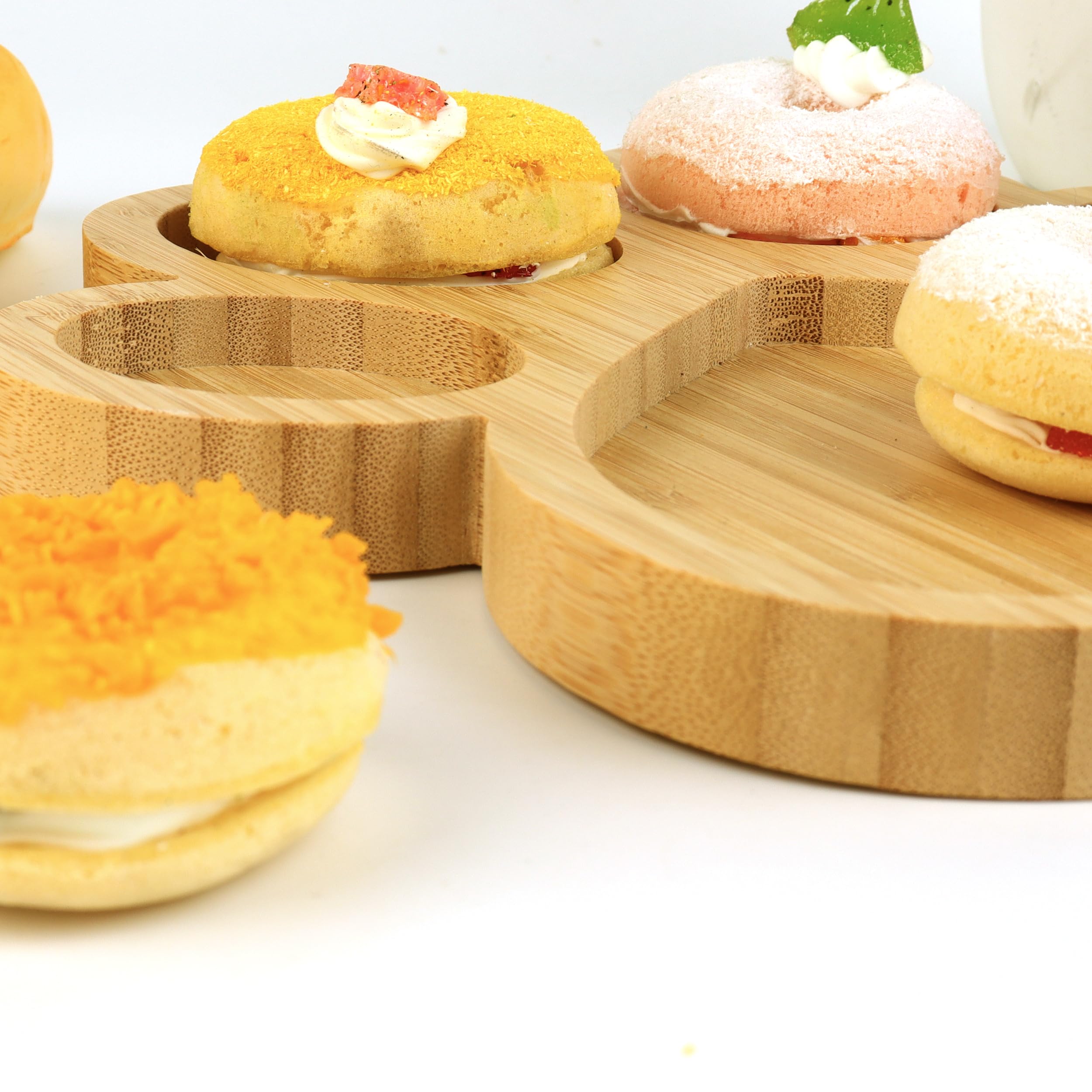 KEPATO wooden bamboo paw tray offers stylish presentation and easy cleanup.