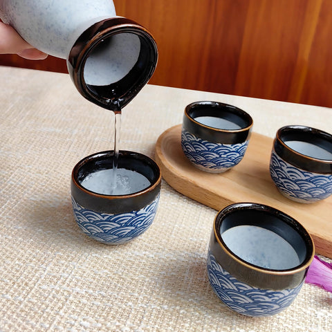 KeQiu sake cups matte glaze offer refined tactile feel.