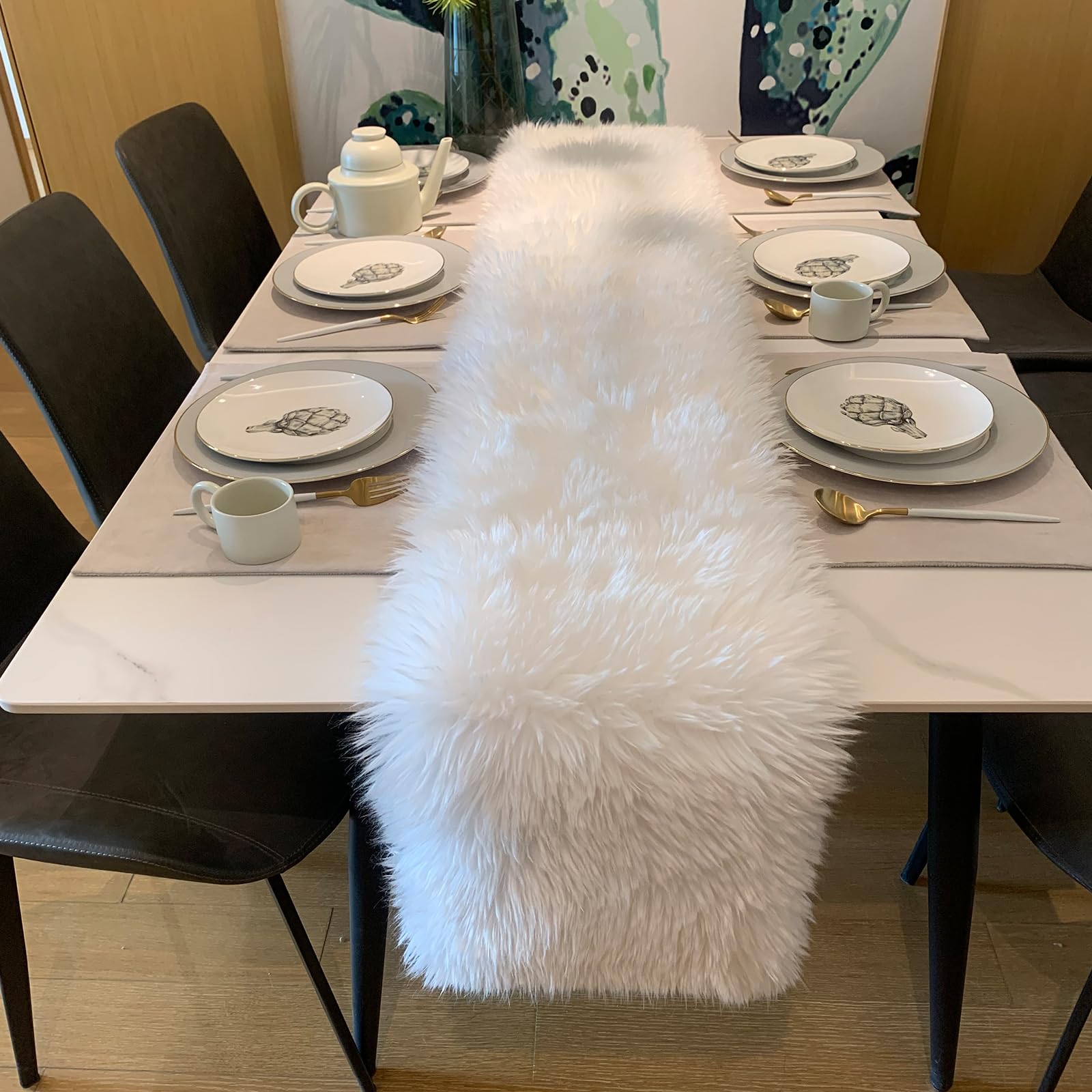 KERTFGOKU cozy fur table runner enhances intimate dining moments.