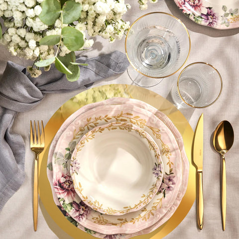 KesaPlan placemats are waterproof, helping keep tabletops clean during meals.