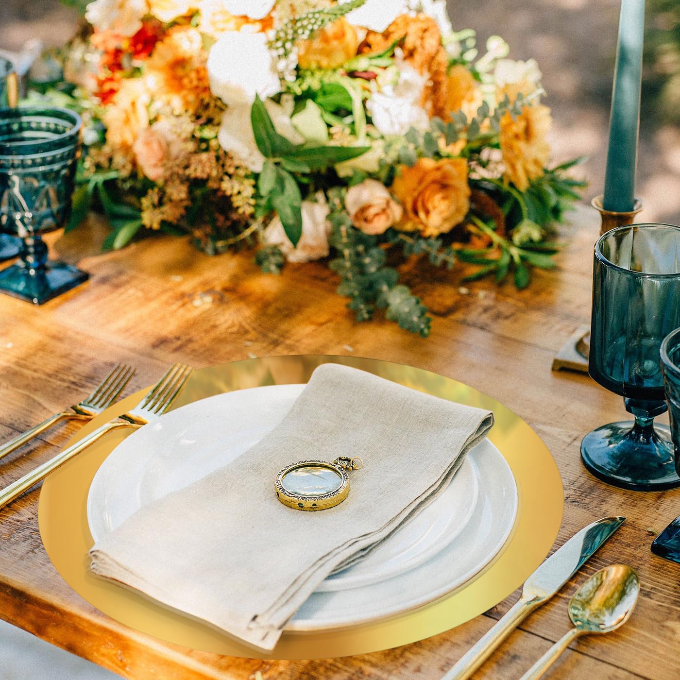 Disposable placemats offer easy disposal or recycling after celebrations.