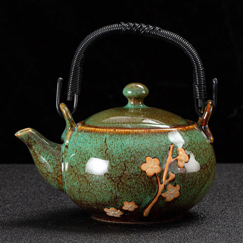KEYDUACU plum blossom embossing on porcelain adds visual elegance.