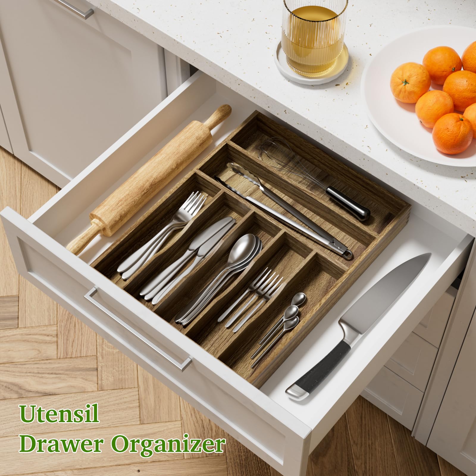 Anti-slip pads keep the Kiasthome organizer steady on the drawer base.