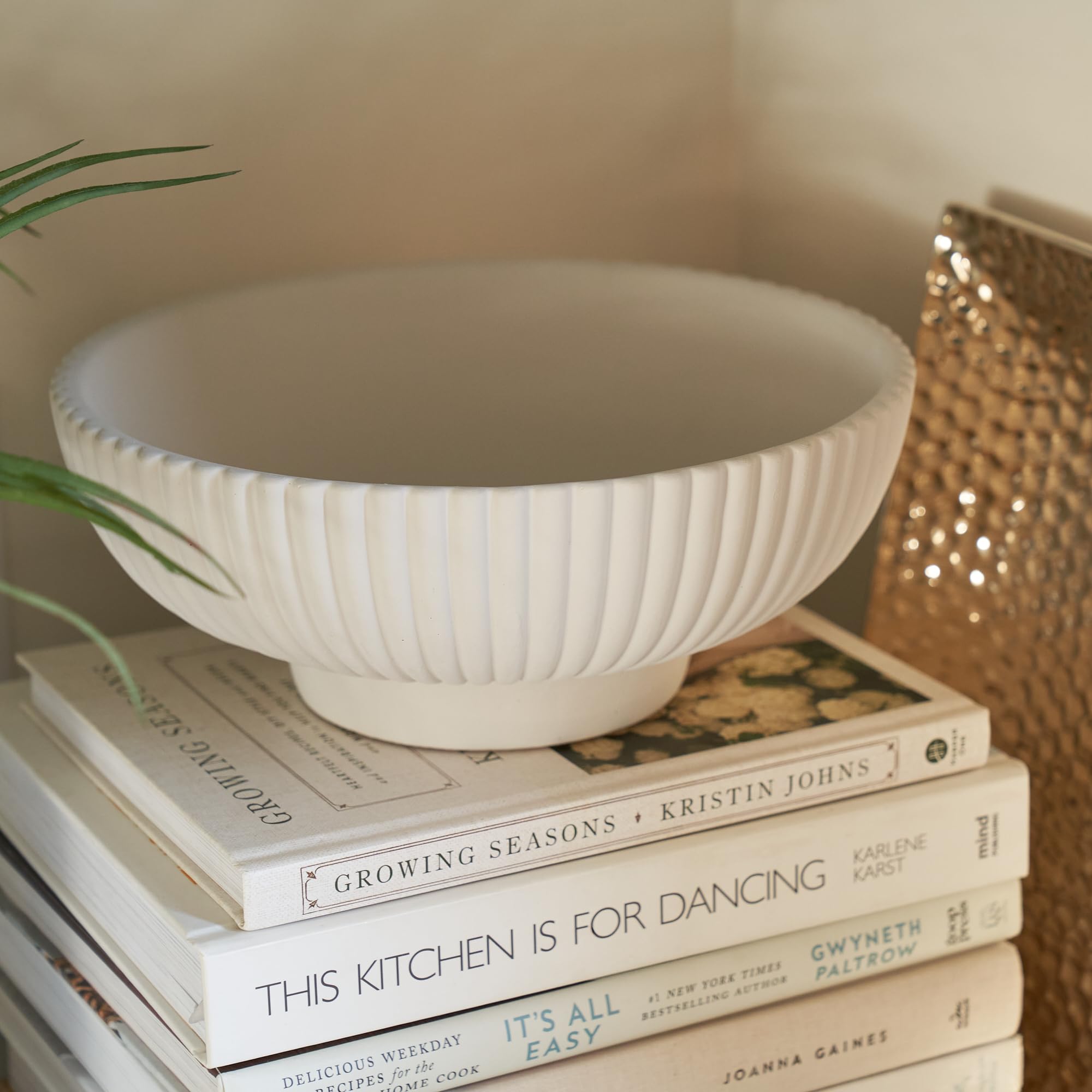 KIBAGA handcrafted bowl with unique tones and textures
