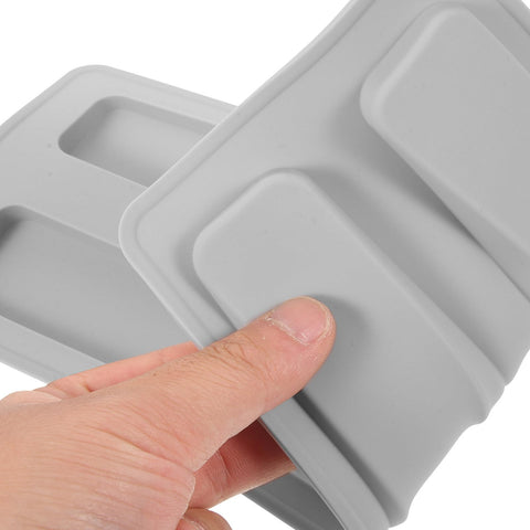 Kichvoe silicone lid eases cleanup after cooking.