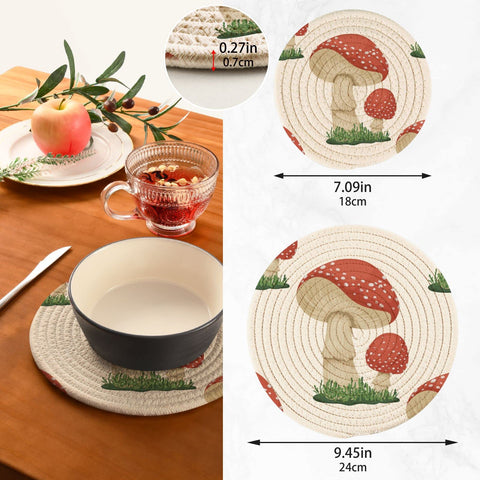 Kigai round heat pad insulation showcasing handmade craftsmanship.