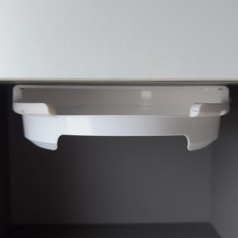 Kikiniko plate holder installation options with screws or tape