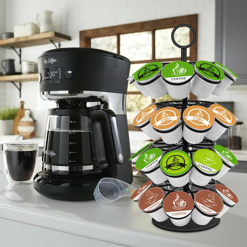 KIMIUP glossy finish adds contemporary style to any kitchen.