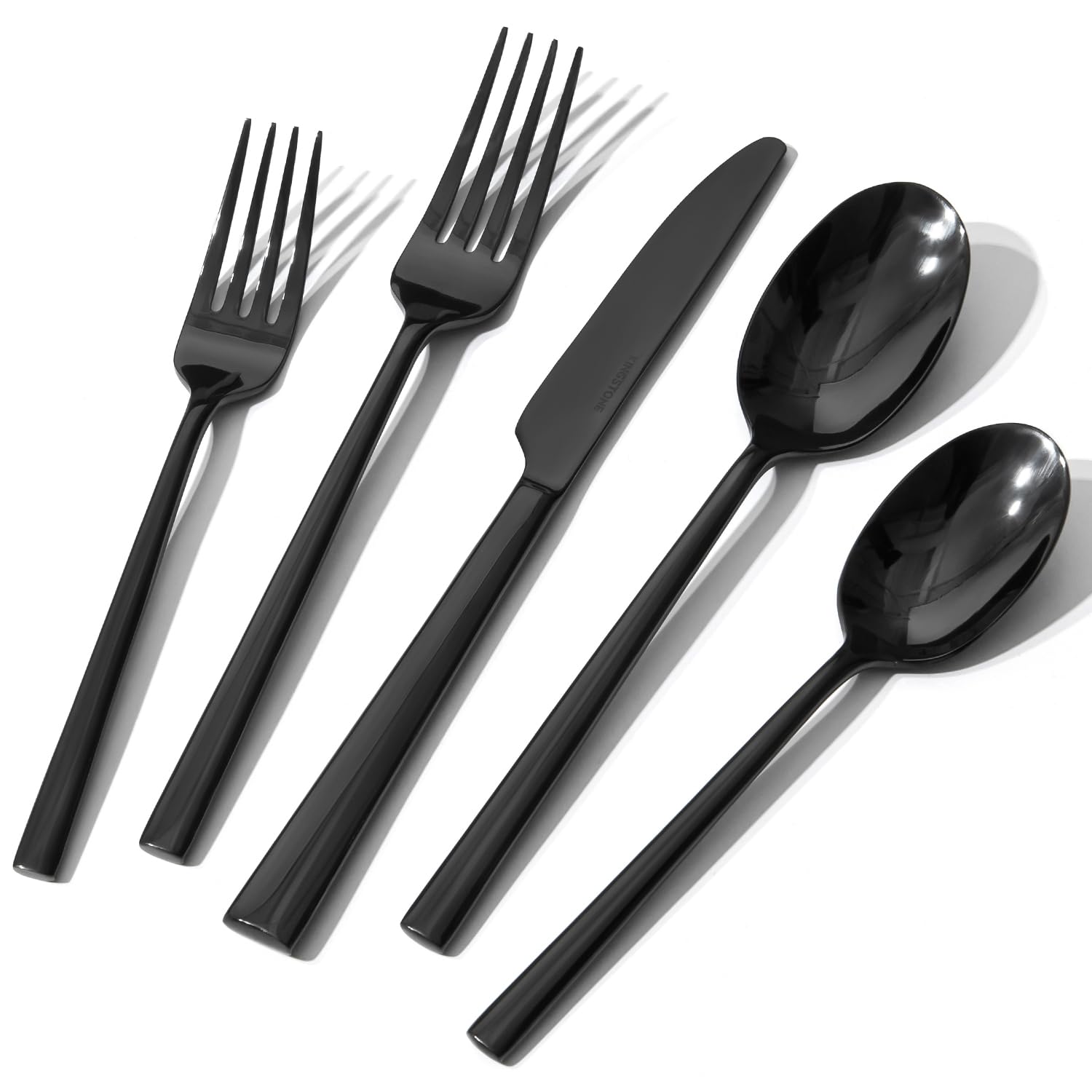 KINGSTONE 40pc dinner knife with sharp edge for precise cuts during family meals.