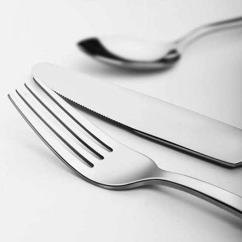 Kingstone polished dinner fork close-up showing smooth edges