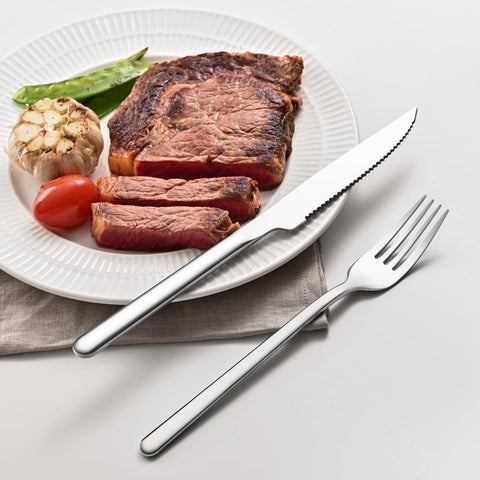 Kingstone Sharp knives handle daily tasks from steaks to pizza with ease.