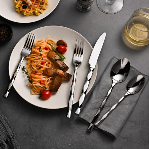 Kingstone gift packaging shows ready-to-gift presentation for special occasions.