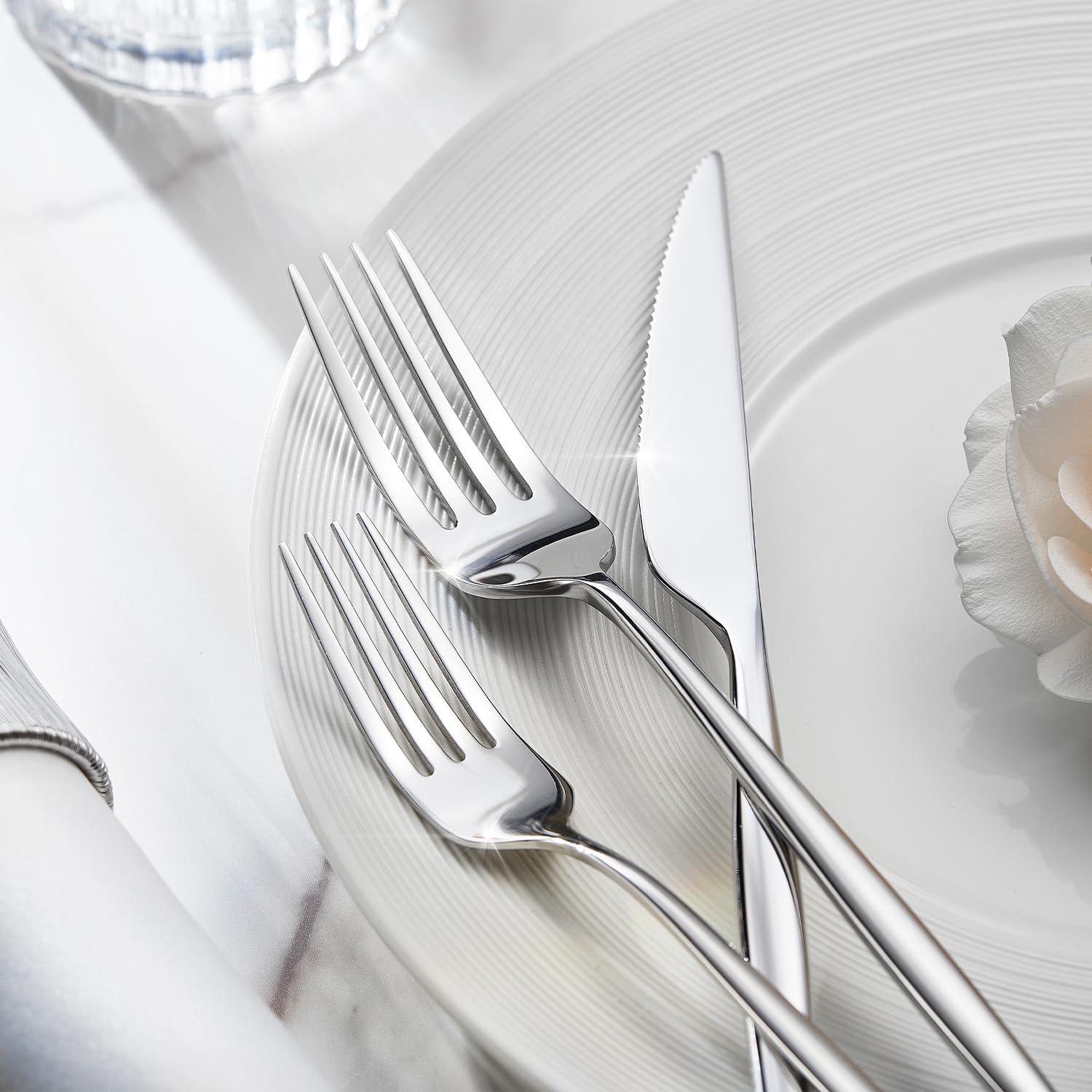 KINGSTONE polished-handle-detail captures the elegant tableware touch for refined dining.