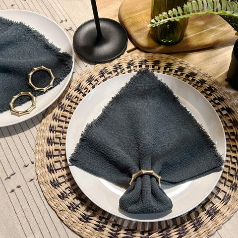 Kintyno 12-pack gold rings simplify large gatherings and coordinated decor