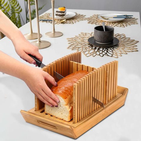 Kiss Core serrated knife slices crusty loaves smoothly with a comfortable handle.