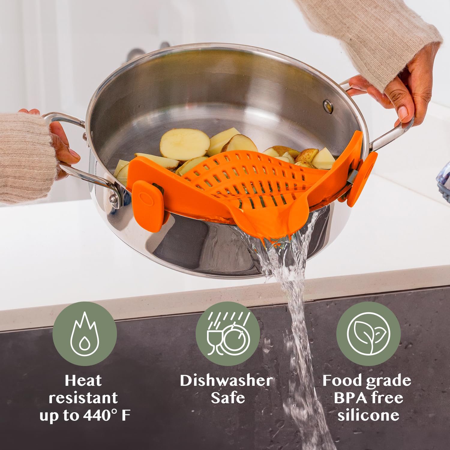 Kitchen Gizmo Snap N Strain ideal for draining pasta and vegetables.