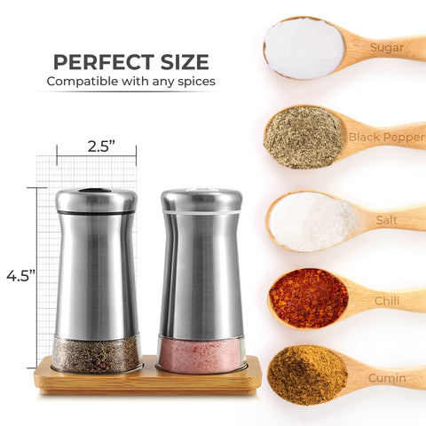 Kitchen-GO pepper shaker with four-hole lids for controlled seasoning