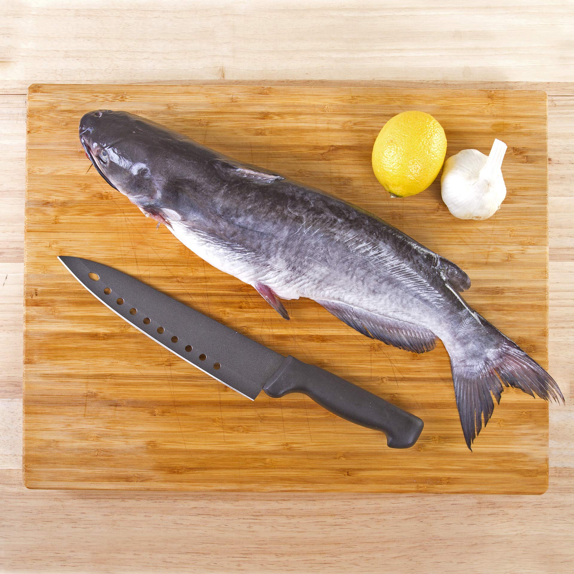 Kitchen Home nonstick sushi knife ergonomic handle for secure, comfortable grip.