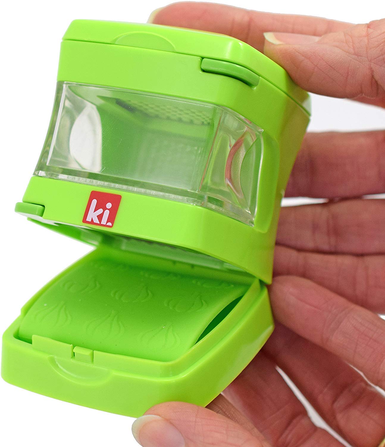 Green Kitchen Innovations Garlic-A-Peel keeps hands odor-free during prep