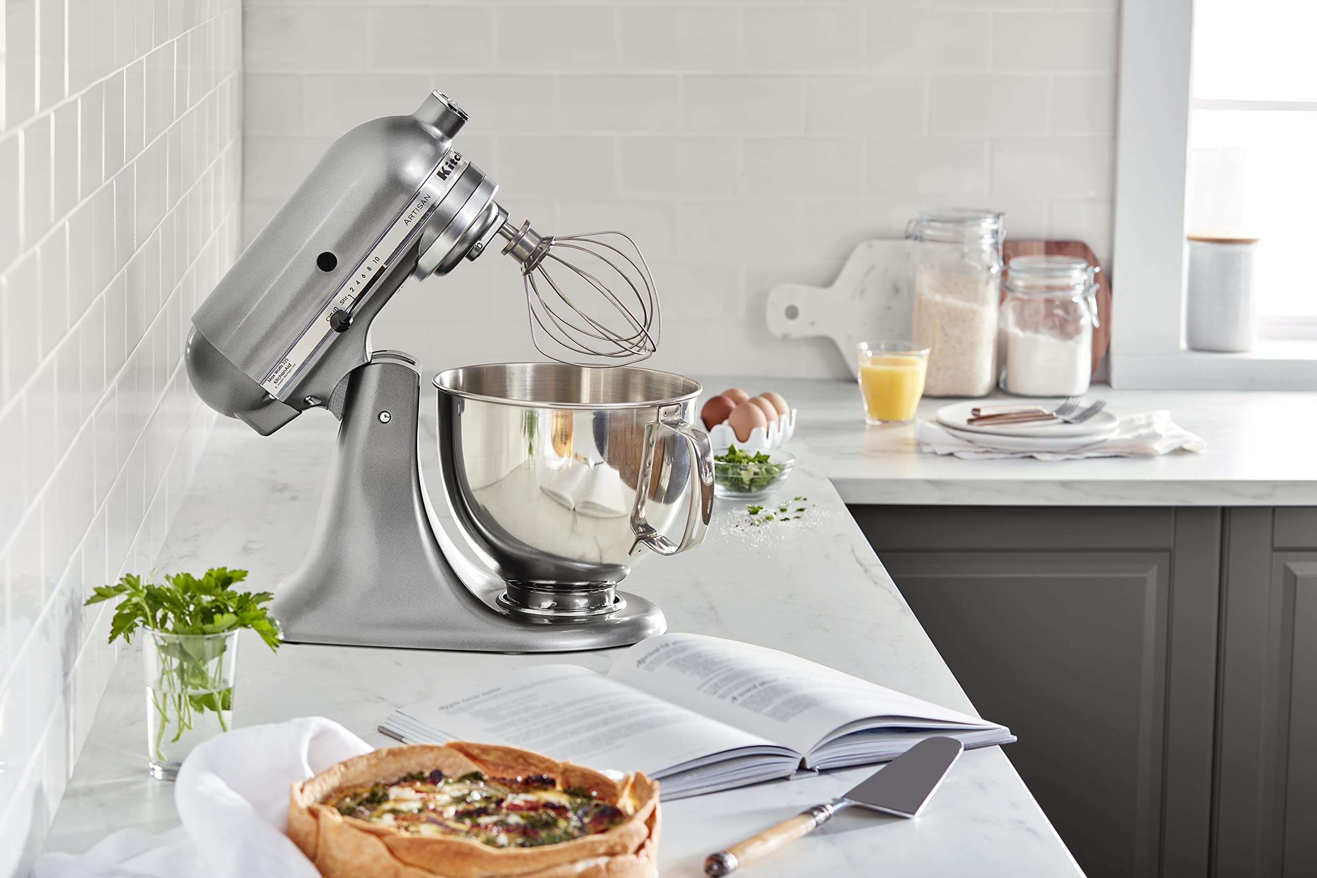 KitchenAid Artisan Contour Silver finish complements modern kitchens.