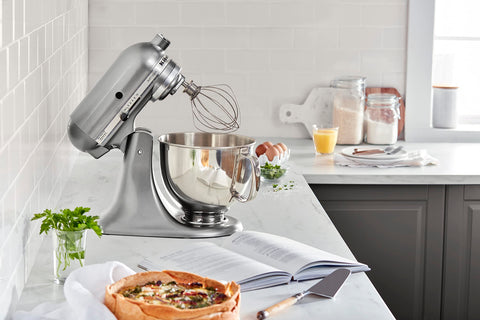 KitchenAid Artisan Contour Silver finish complements modern kitchens.