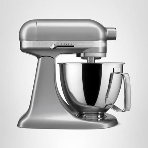 Included accessories with KitchenAid Artisan Mini for ready-to-use setup.