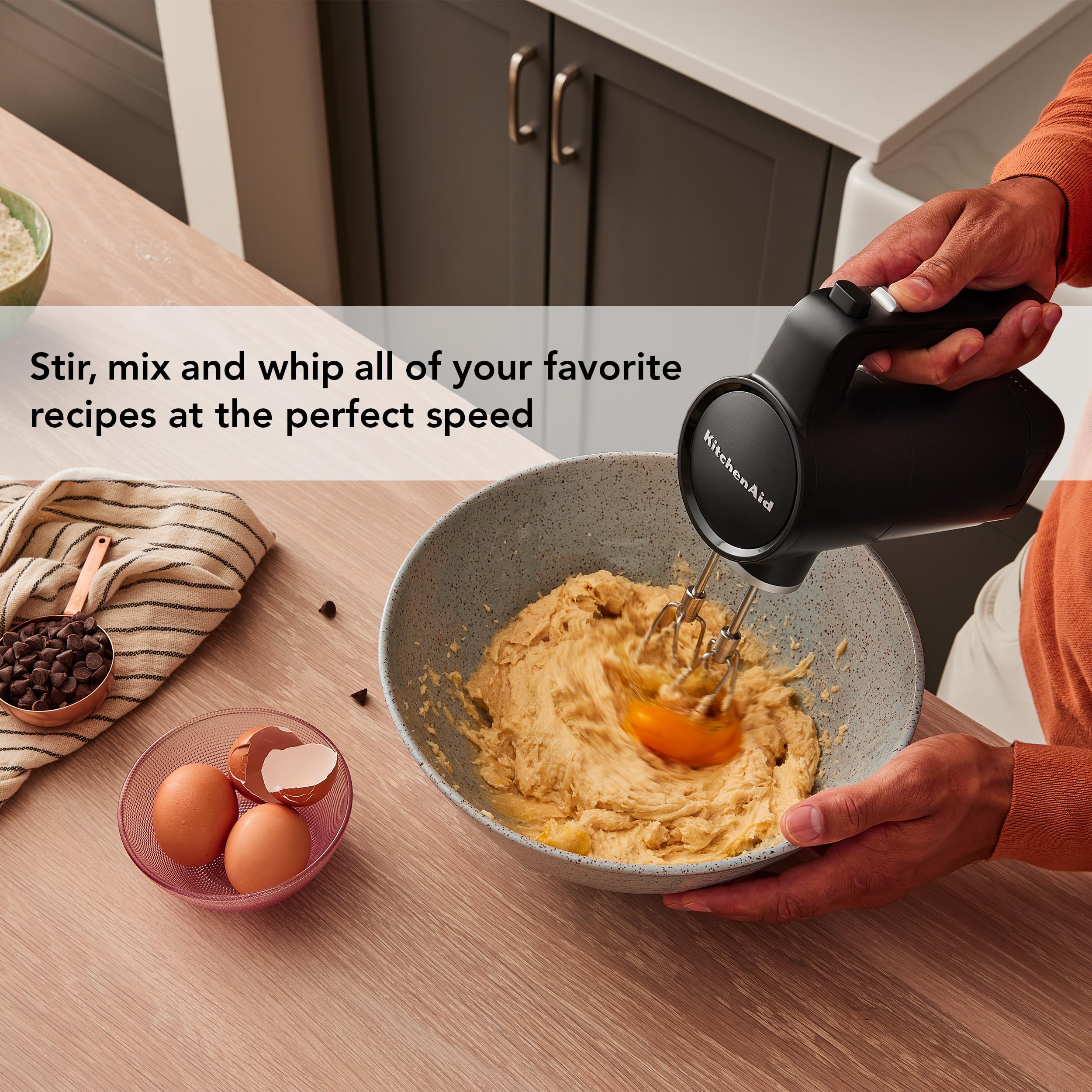 Soft Start feature helps prevent splatter when using the KitchenAid Go mixer