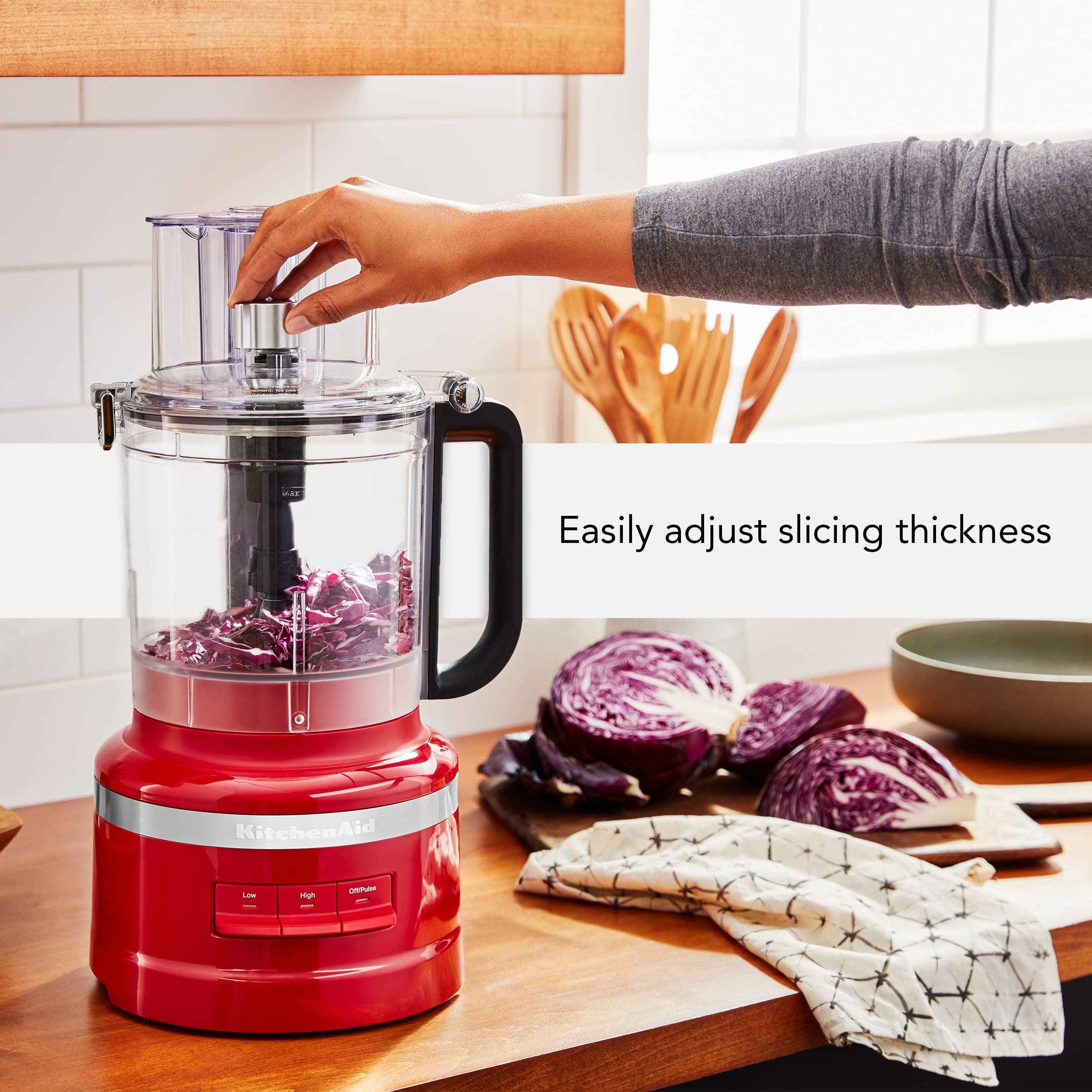 KitchenAid KFP1318 shredding-disc enables evenly shredded cheese and veggies.