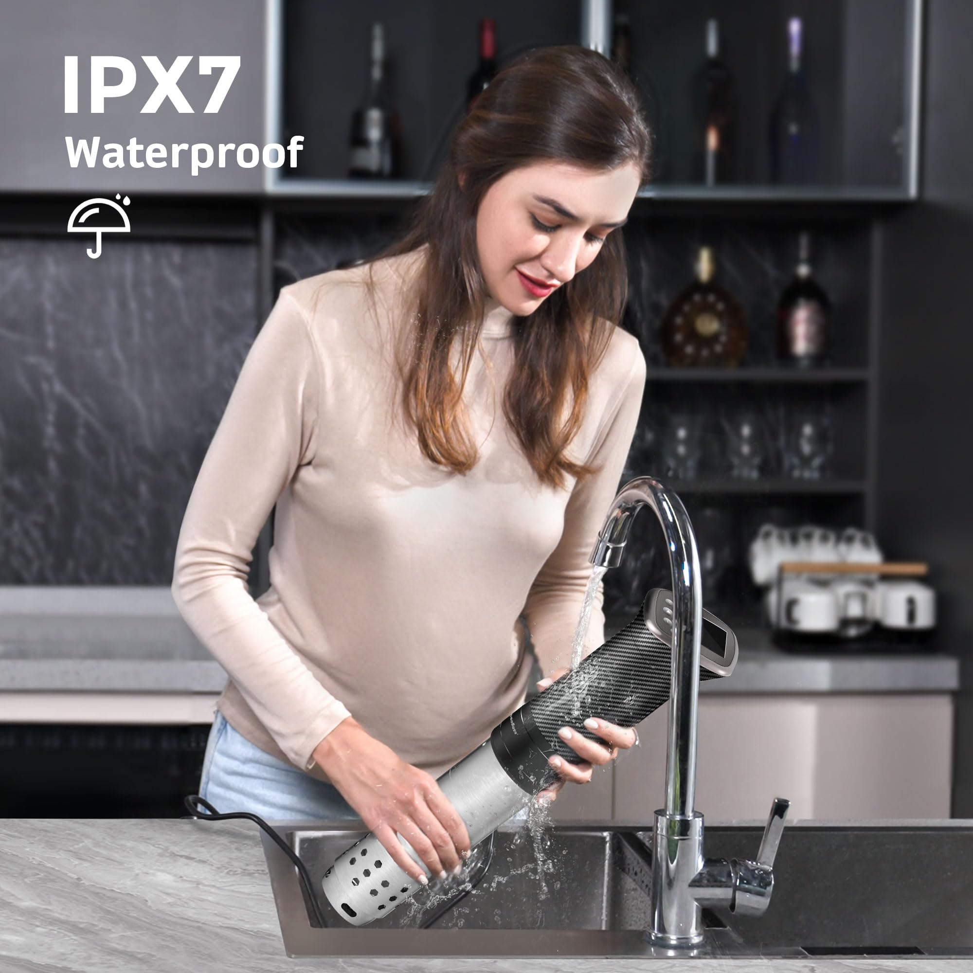 Removable stainless steel sleeve on KitchenBoss for simple cleaning after cooking.