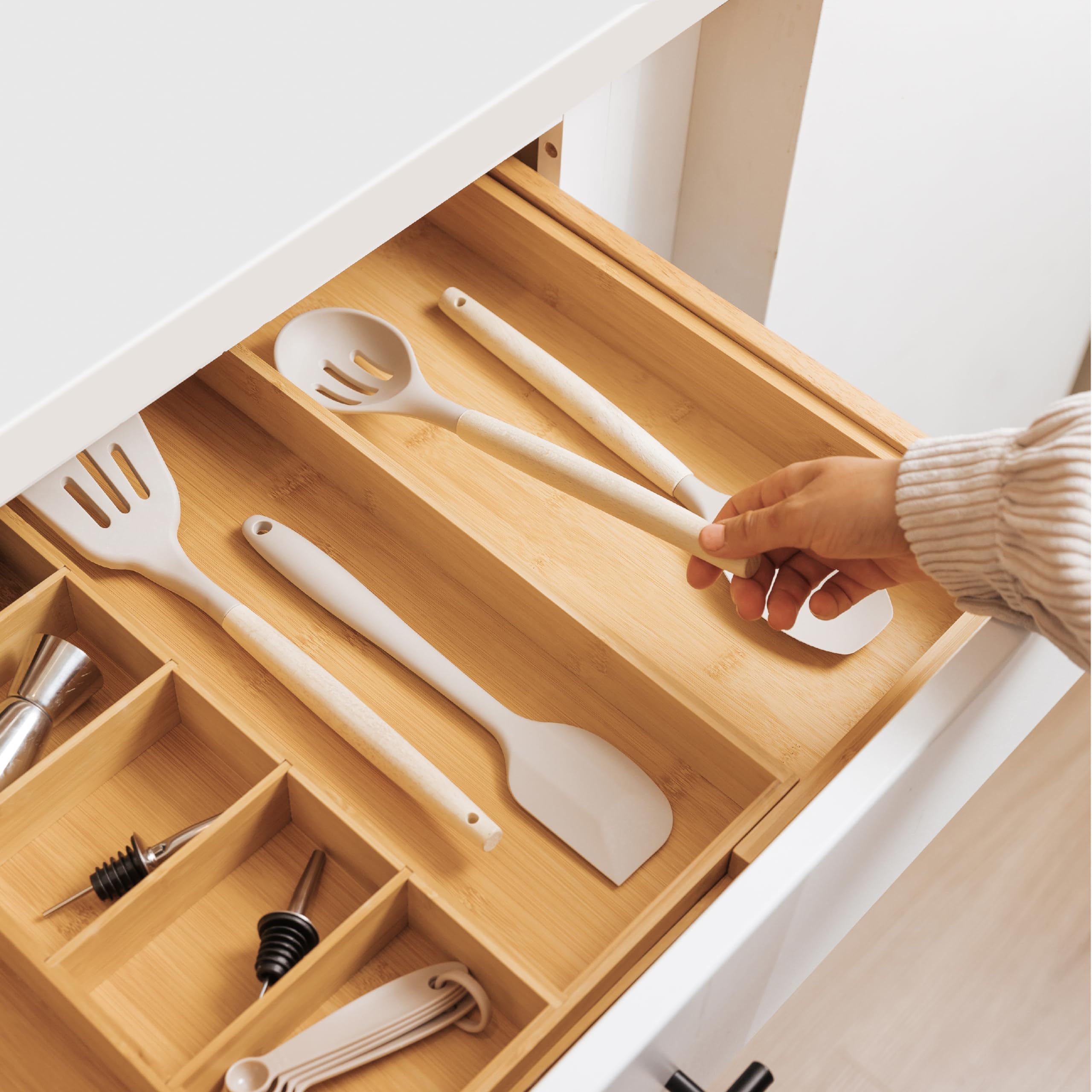KitchenEdge design-your-own-layout allows customizable storage in the drawer.