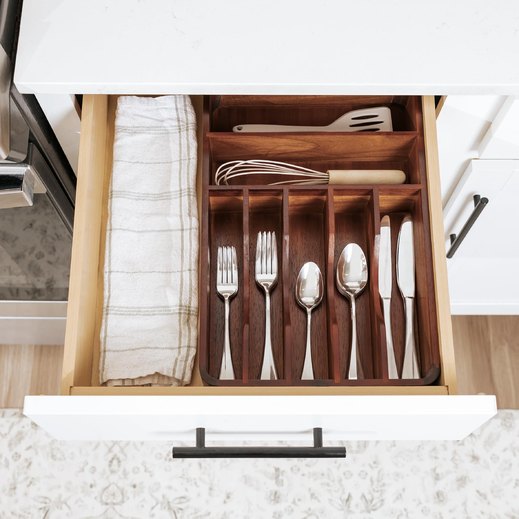 KitchenEdge sleek acacia wood look elevates kitchen aesthetics and organization.