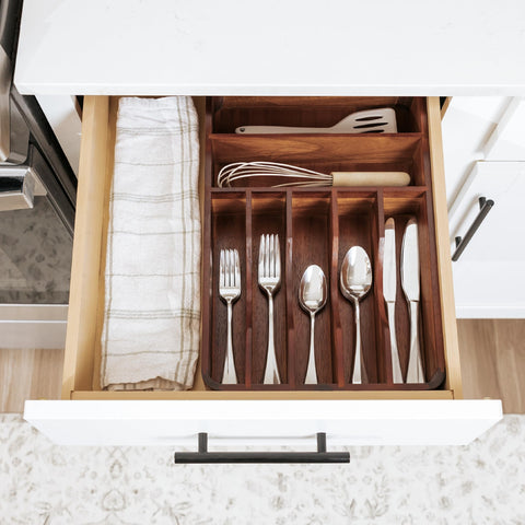 KitchenEdge sleek acacia wood look elevates kitchen aesthetics and organization.