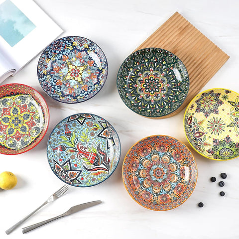 KitchenTour bowls are microwave and dishwasher safe for easy cleanup.