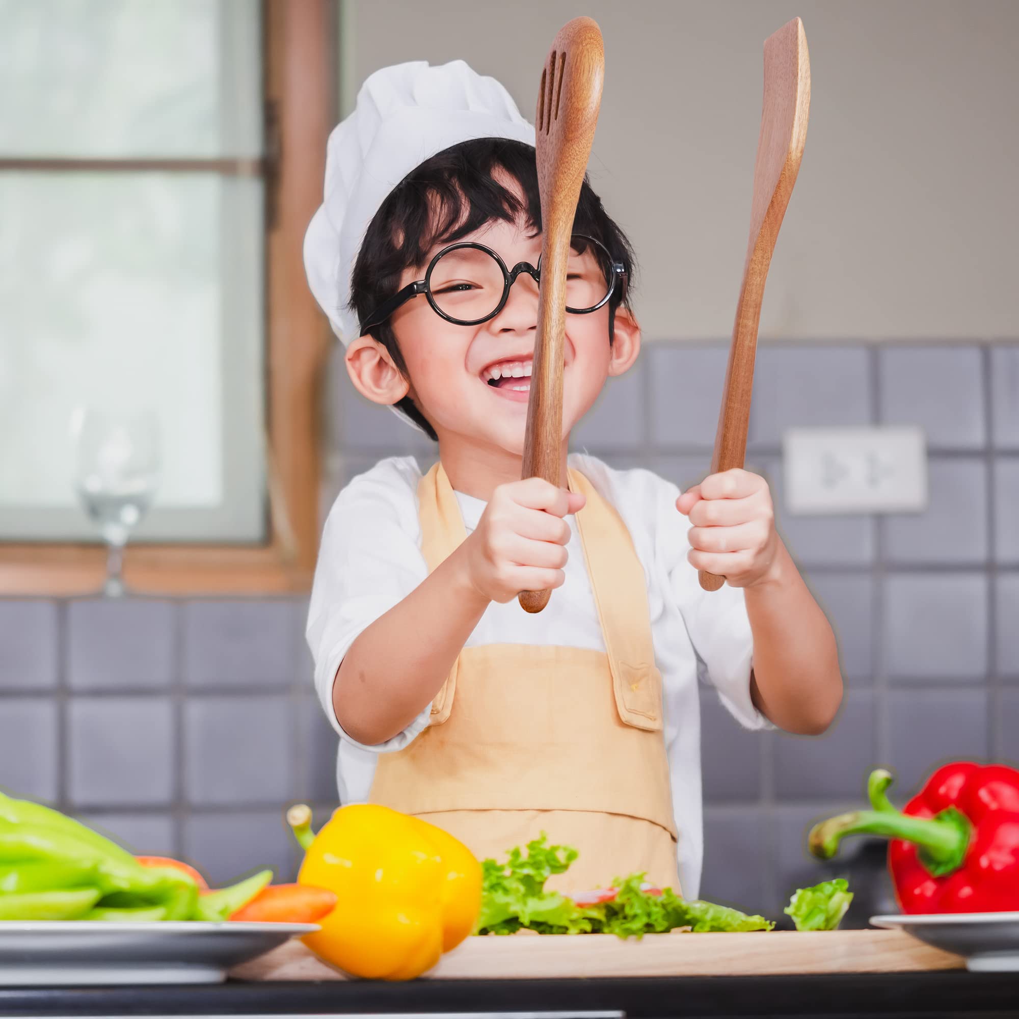 KITEISCAT Acacia spoons slotted: safe with non-stick surfaces and draining capability.