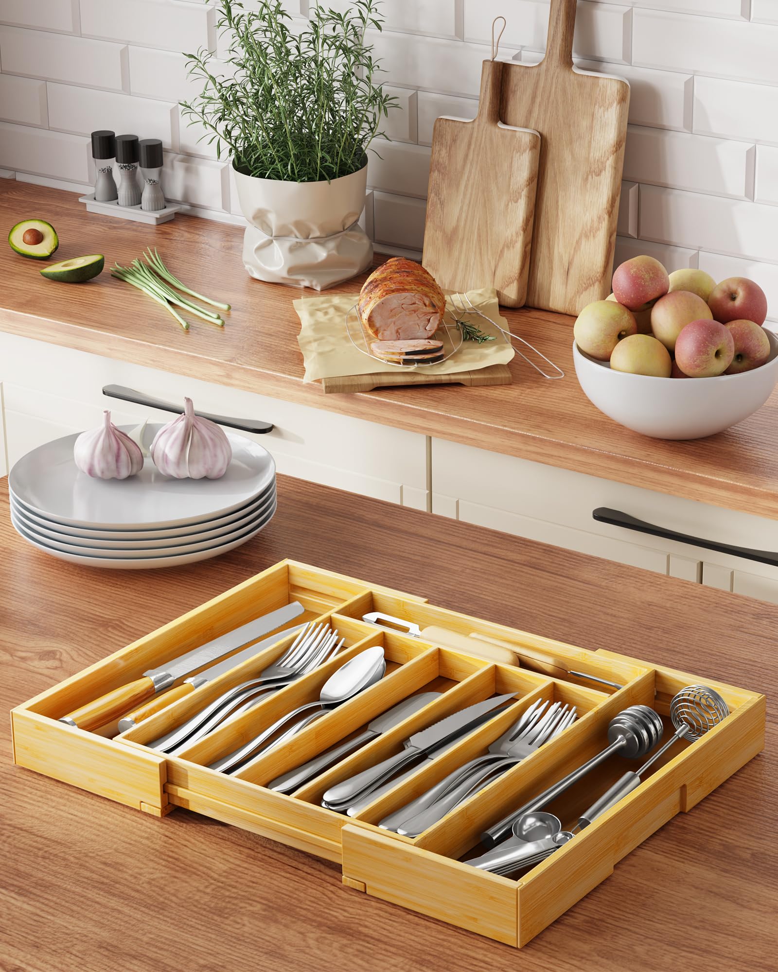 Kitsure wide adjustable interior fits a range of drawer depths.