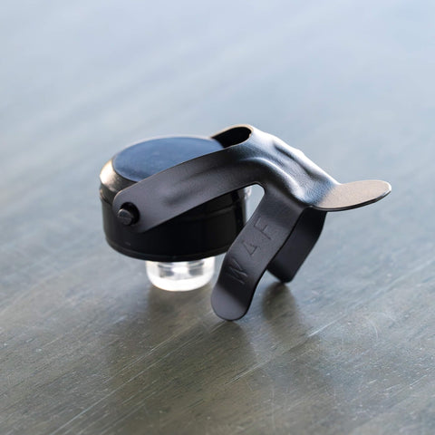 KLOVEO Champagne Stopper bottle-neck-fit fits standard 750ml bottles.