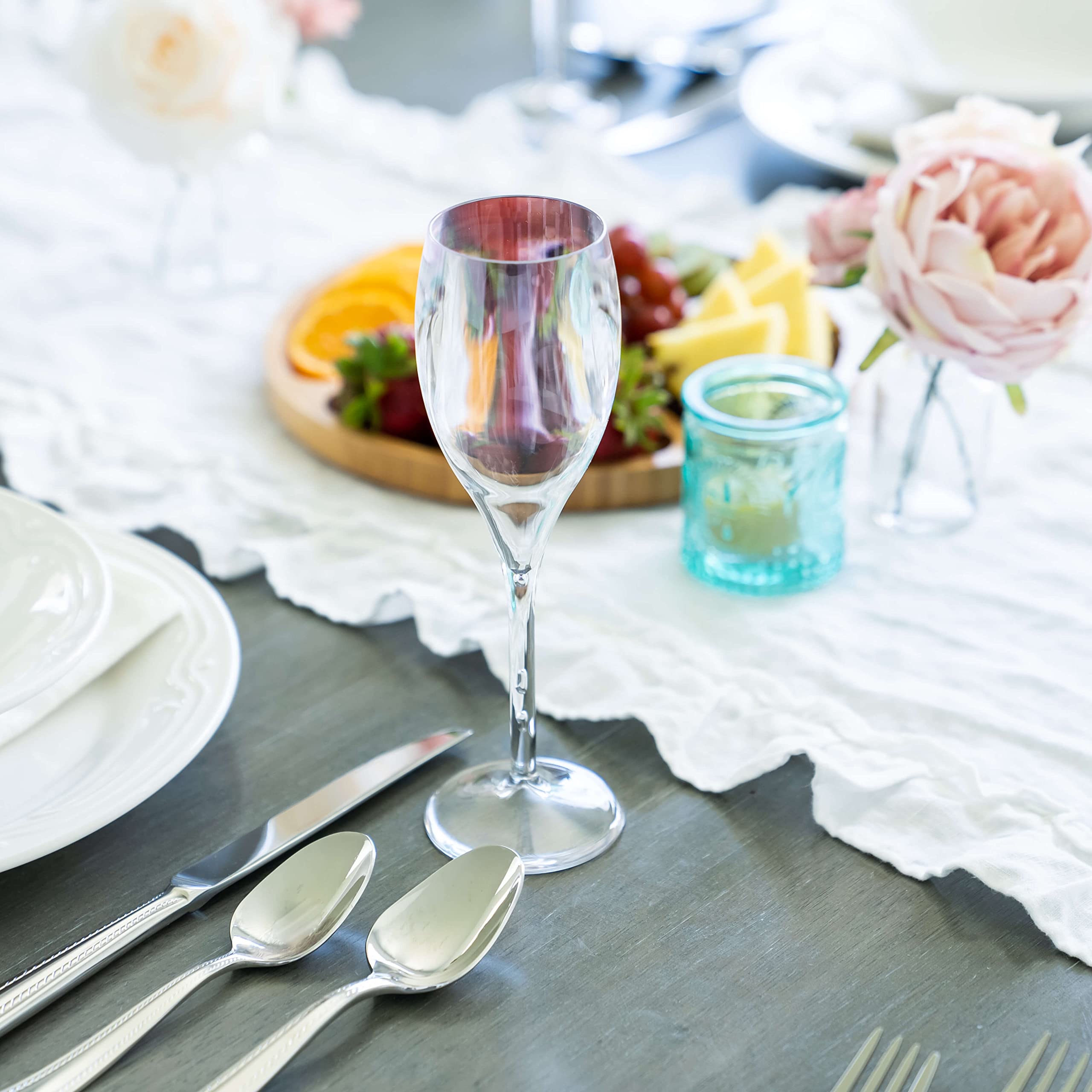 KLOVEO Italy-made flutes combine form and function for gatherings
