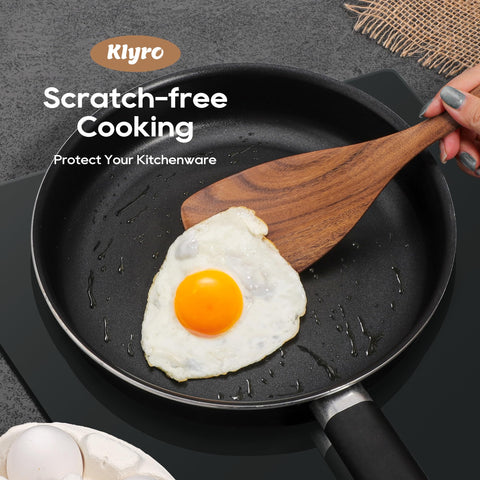 KLYRO wooden turner showing smooth teak grain
