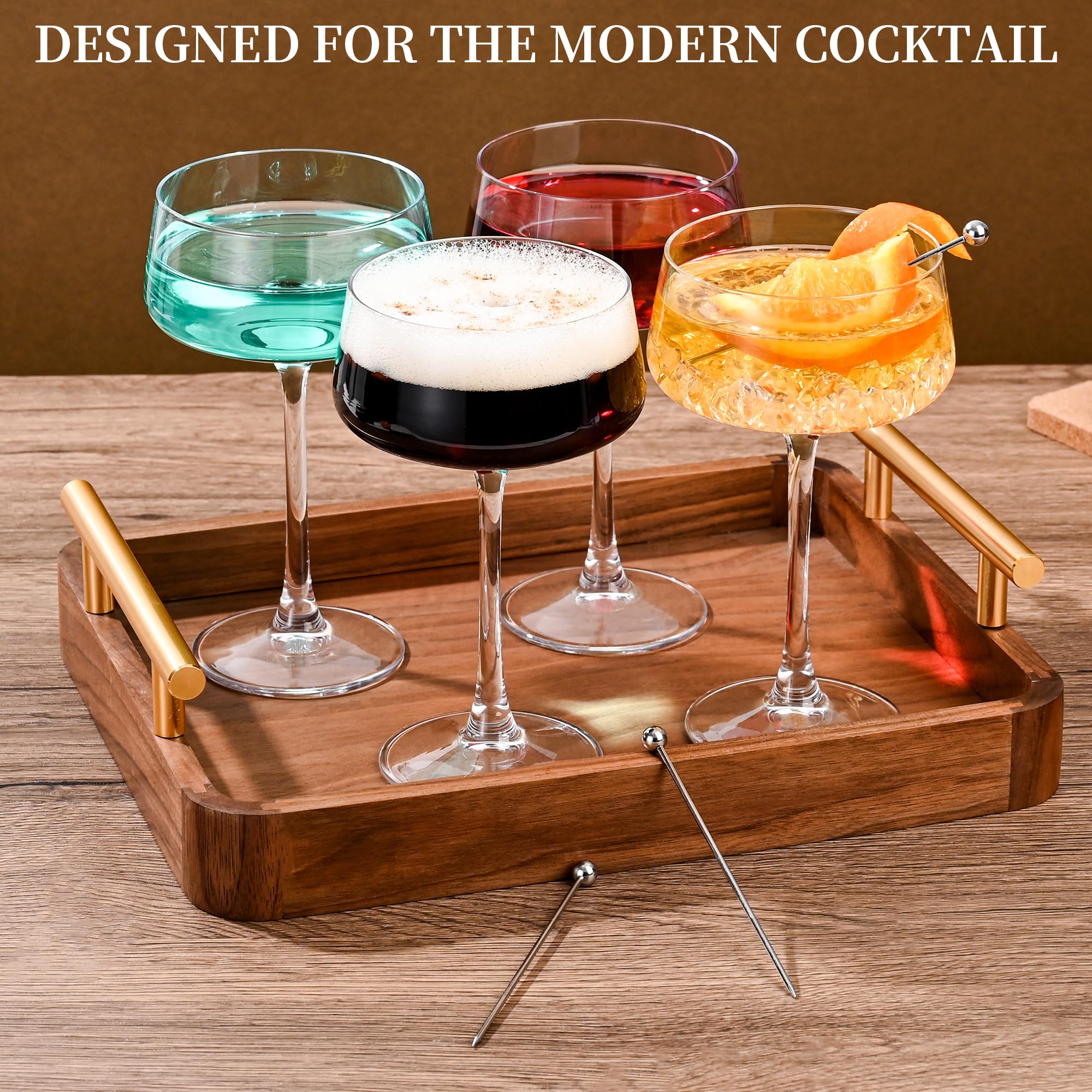 KMIGRUAN wide-mouth coupe glasses enhance aroma release and sipping comfort during cocktails.
