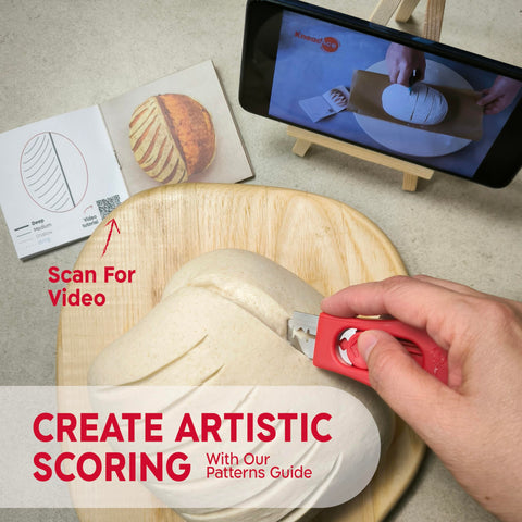 KNEADACE ergonomic handle ensures comfortable grip during long scoring sessions