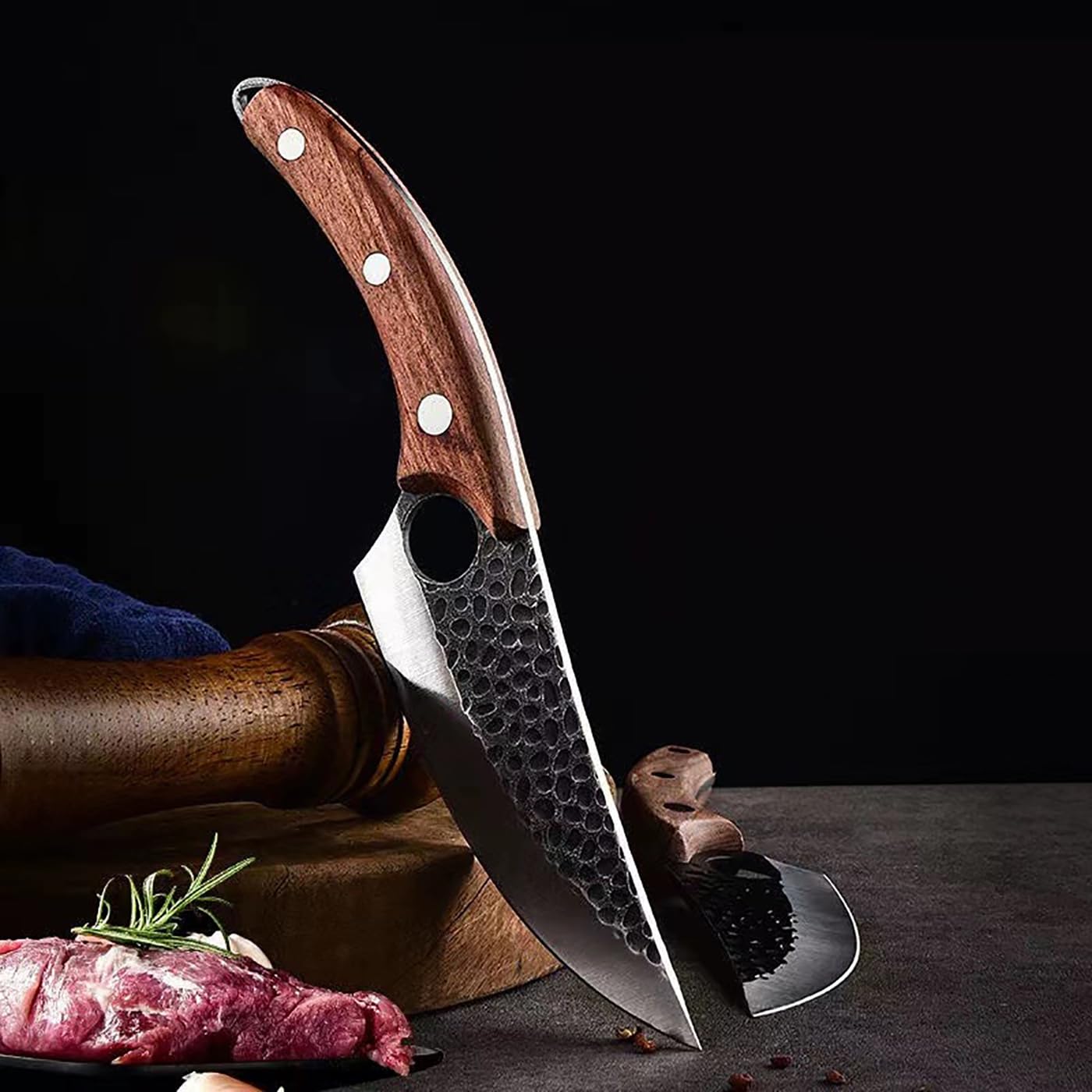 KNIFAST high-carbon clad steel blade for lasting sharpness and durability