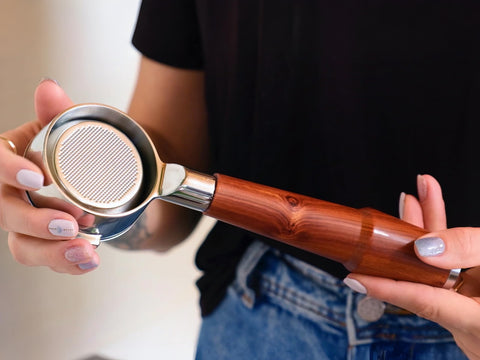 KNODOS open design reveals extraction cues and crema