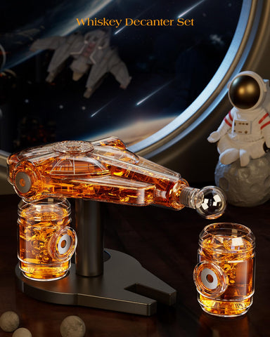 Kollea wooden-base decanter offers stable, elegant display.