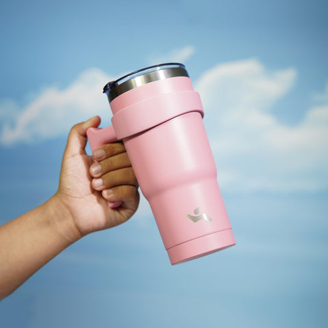 Konokyo 20oz tumbler includes stainless steel straws for versatile sipping.