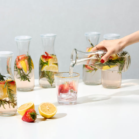 KooK 17oz carafe with lid on, preserving freshness and avoiding spills.